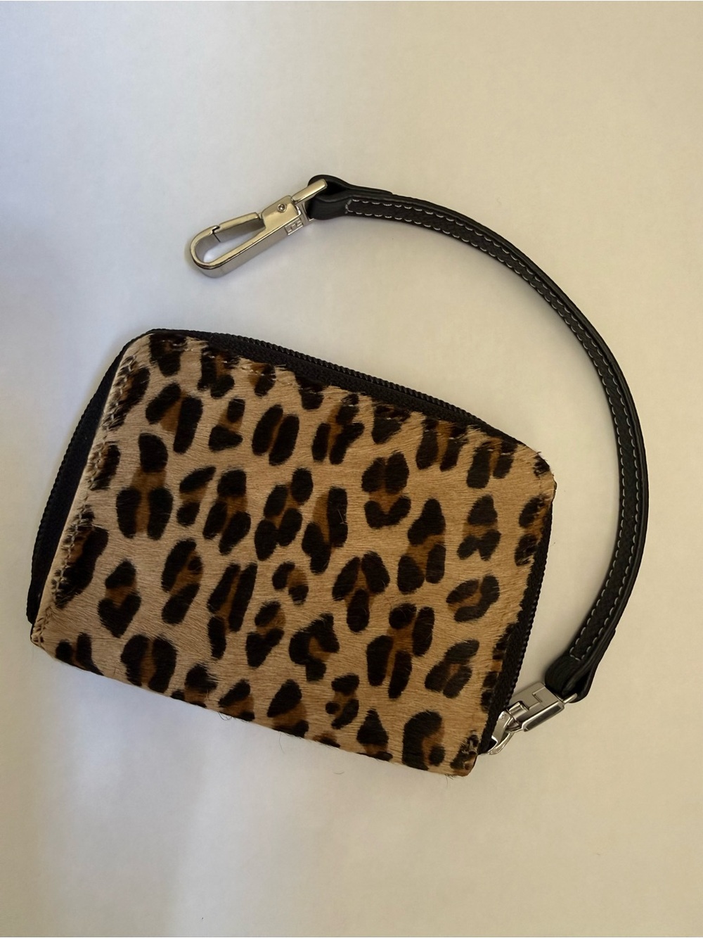 Leopard Print Wristlet Clutch in Brown